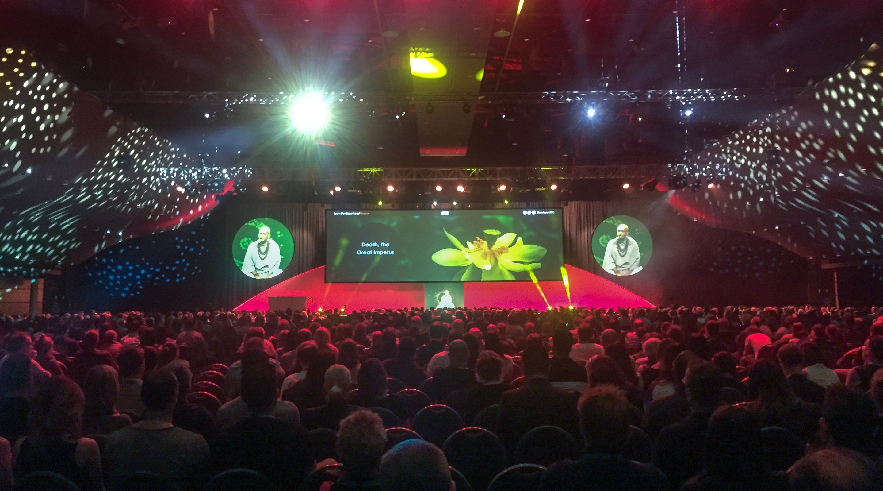 Dandapani teaching on stage during a 2020 engagement