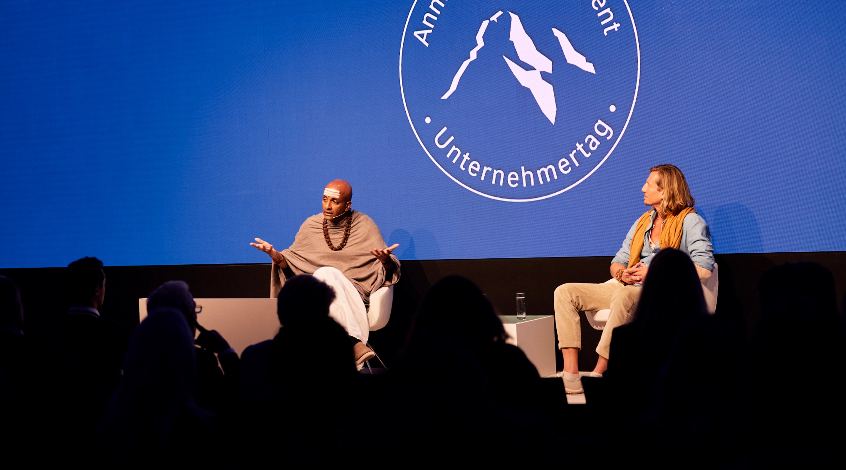 Dandapani teaching on stage during a 2021 engagement