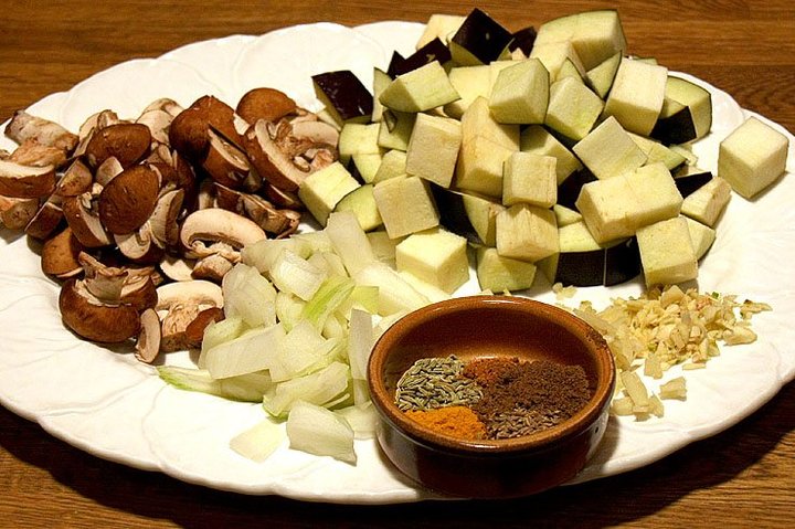 Eggplant and Mushrooms with Cumin and Fennel