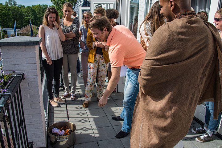 Clearing the subconscious of burdensome emotions in Amsterdam. 