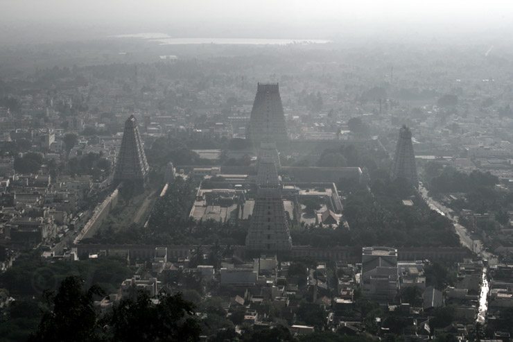 view of the arunachaleswar temple tiruvannamalai
