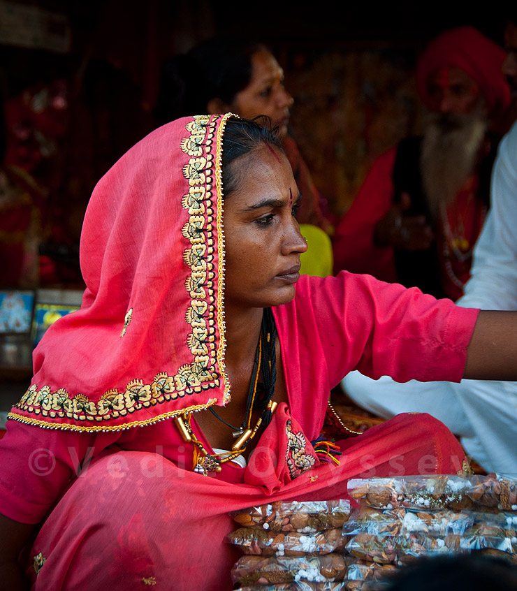 Rajasthani lady in traditional dress