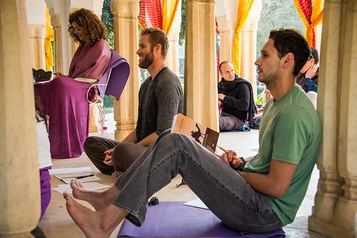 meditation-yoga-retreat-india-dandapani-retreat