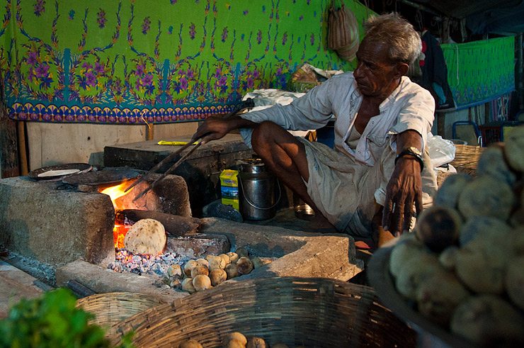 Cooking at an Indian fair, Pushkar