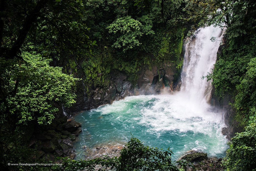 rio-celeste-waterfall-tenorio-costa-rica